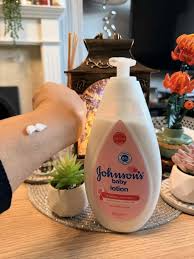 Johnson's Baby Lotion with Aloe & Vitamin B5 500ml